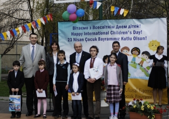 23 квітня  – Національне свято дітей та суверенітету Туреччини